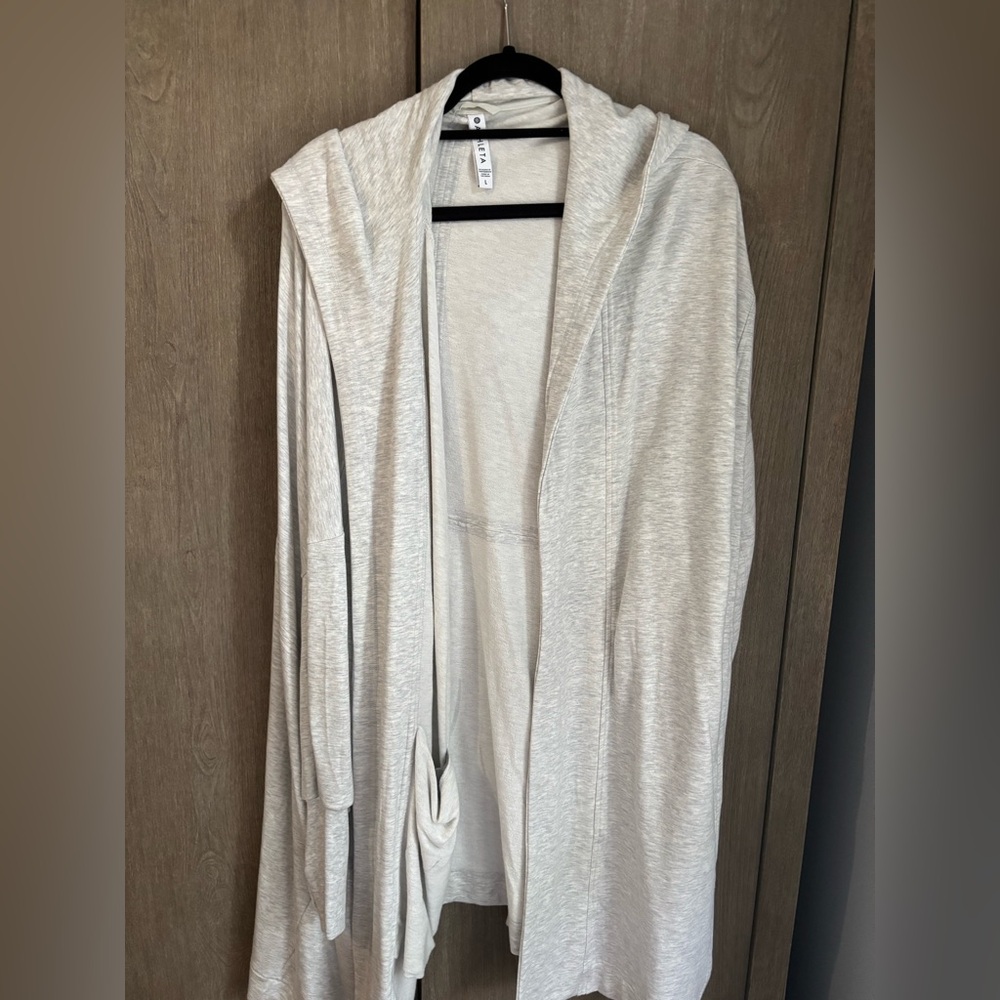 Athleta NWT L Mantra Wrap